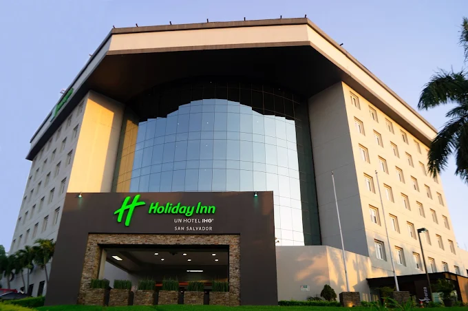 Fachada Hotel Holiday Inn San Salvador